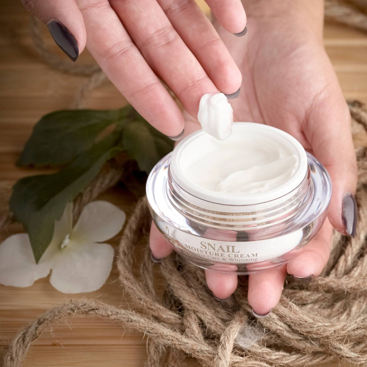 ALC21 x Tiara Gold Multi Premium Snail Moisture Cream Limited Edition