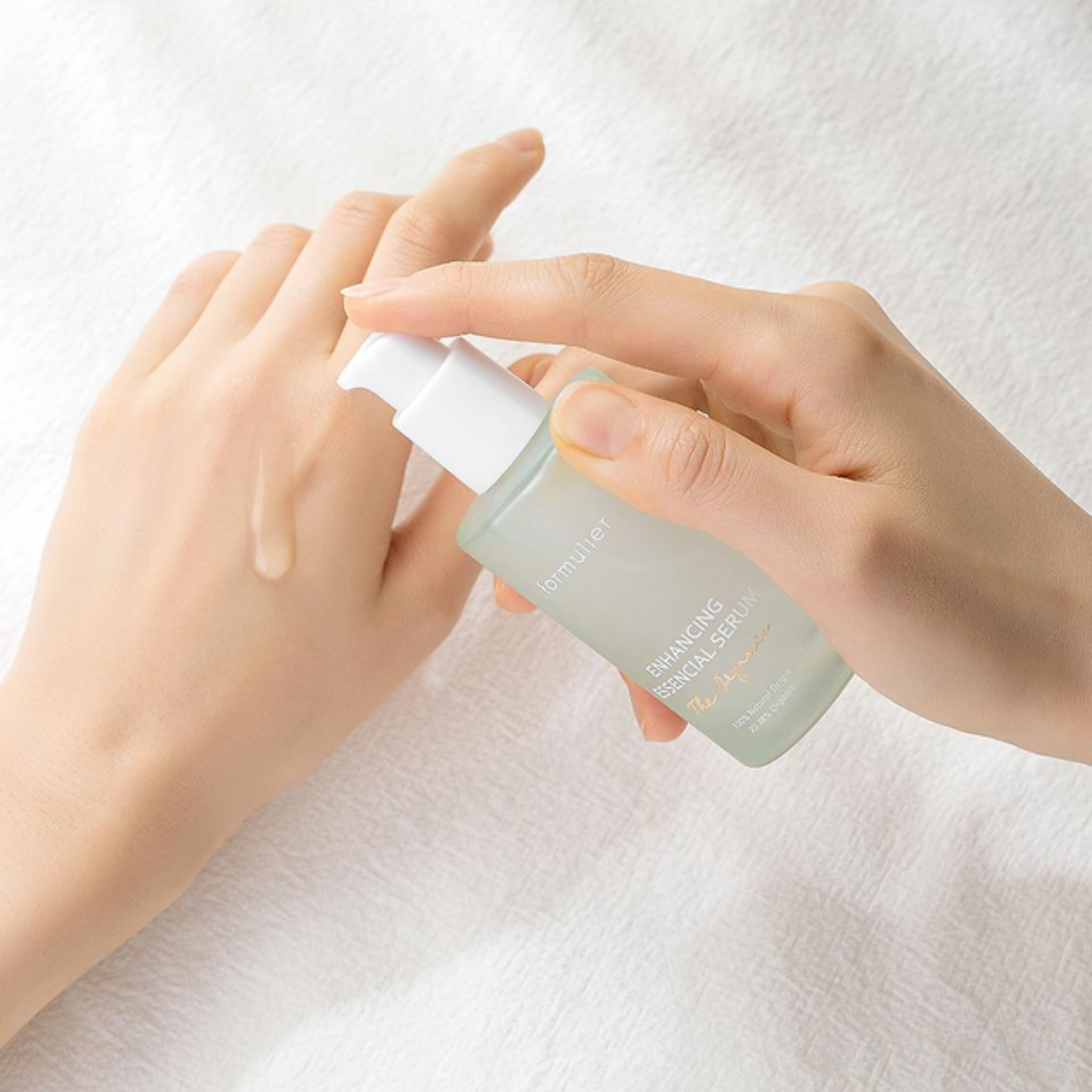FORMULIER Organic Enhancing Essential Serum