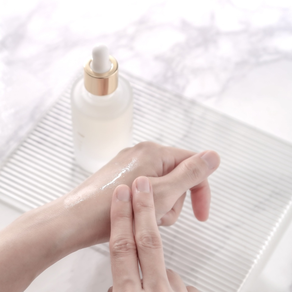R828 Super Repair Serum