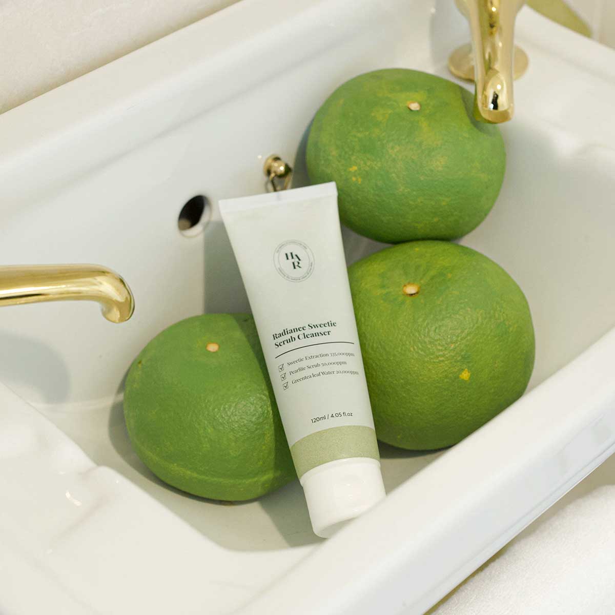 HEARIM Radiance Sweetie Scrub Cleanser
