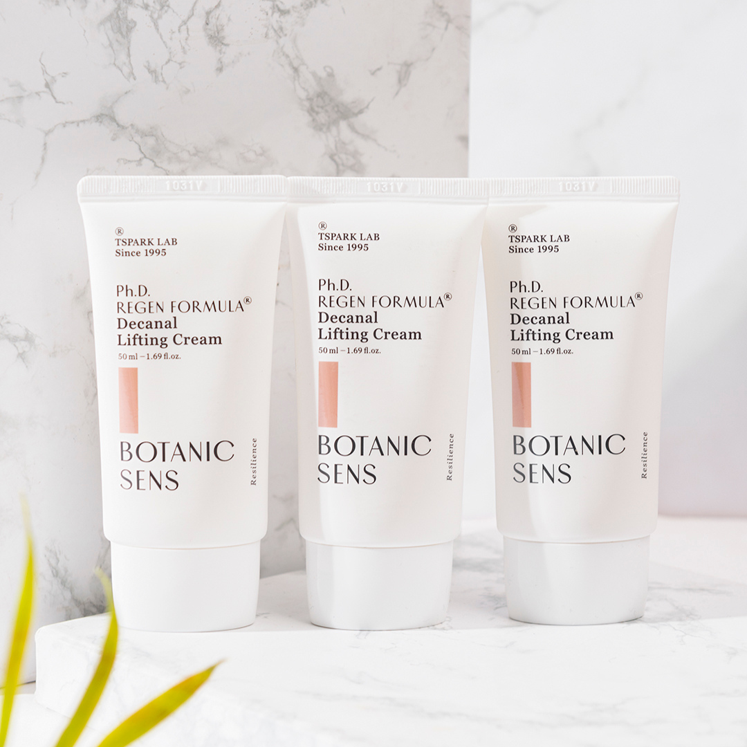 BOTANICSENS Ph.D. Regen Formula Decanal Lifting Cream