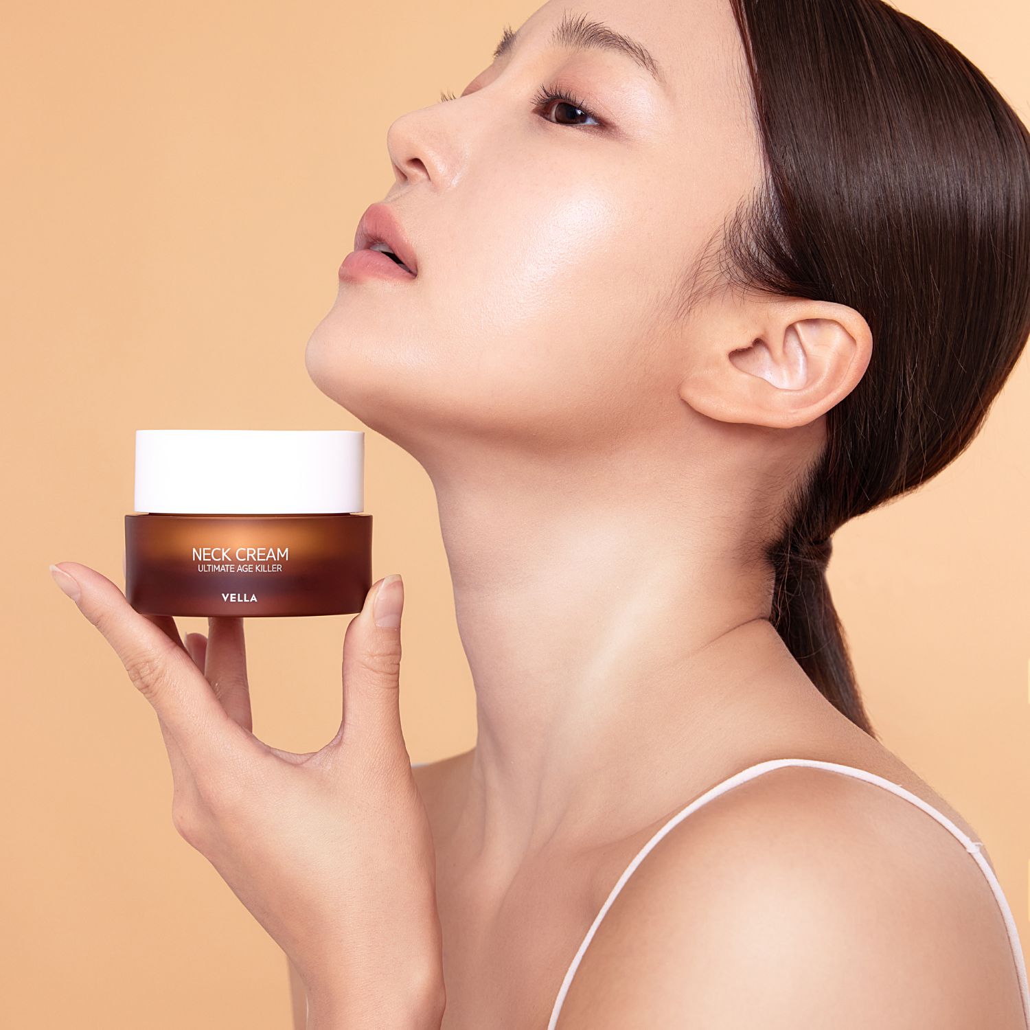 VELLA Ultimate Neck Cream
